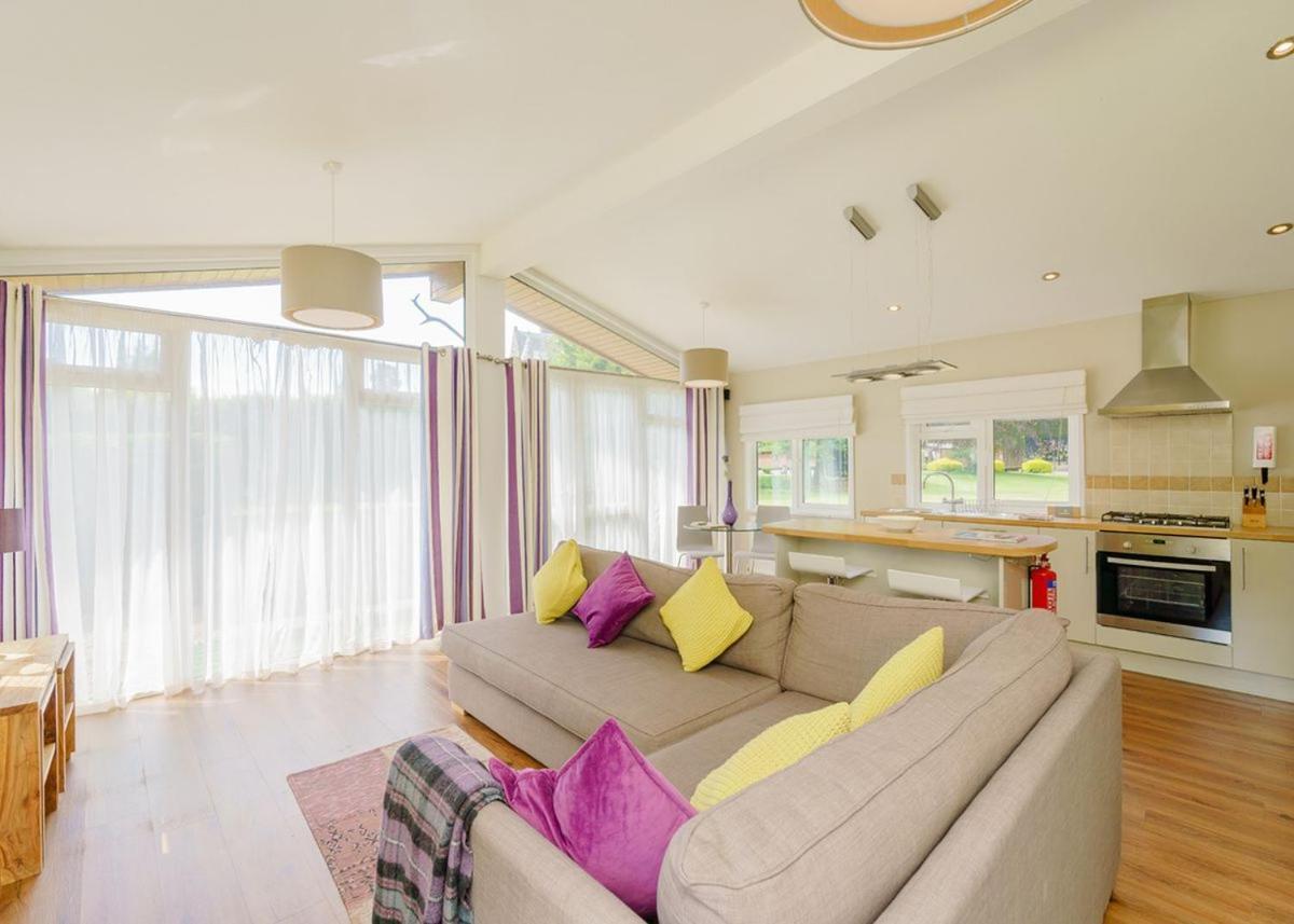 Erigmore Leisure Park Hotel Birnam Bagian luar foto